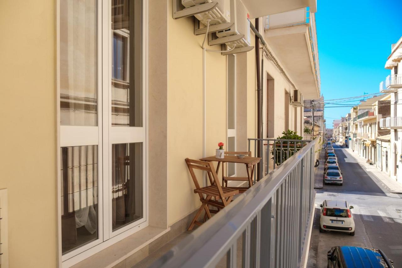 La Petite Erika Apartment Avola Ngoại thất bức ảnh